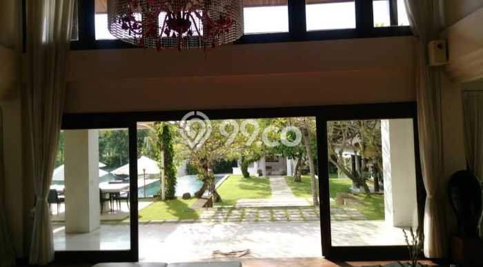 Vila Kawasan , Ukuran 3500m2m², Ideal untuk tempat tinggal keluarga Vila Kawasan , Ukuran 3500m2m², Ideal untuk tempat tinggal keluarga