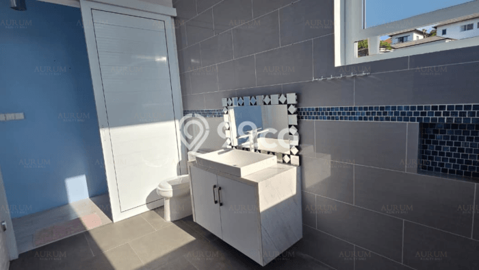 FOR SALE! Vila di , Luas 292m2m², Akses Mudah Pusat Kota FOR SALE! Vila di , Luas 292m2m², Akses Mudah Pusat Kota