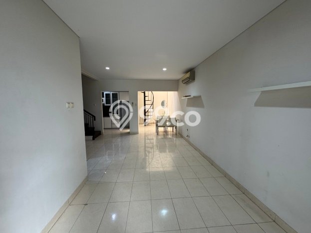 Dijual Rumah Modern 4 KT di Raffles Hills, Jakarta Timur Dijual Rumah Modern 4 KT di Raffles Hills, Jakarta Timur