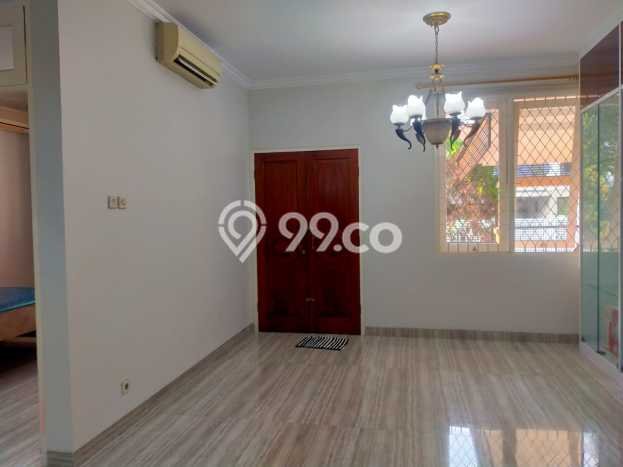 Jarang Ada! Rumah Sewa 5 Kamar Nyaman Siap Huni Raffles Hills Jarang Ada! Rumah Sewa 5 Kamar Nyaman Siap Huni Raffles Hills