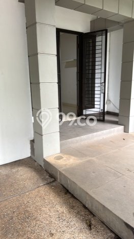 Dijual Rumah Modern 4 KT di Raffles Hills, Jakarta Timur Dijual Rumah Modern 4 KT di Raffles Hills, Jakarta Timur