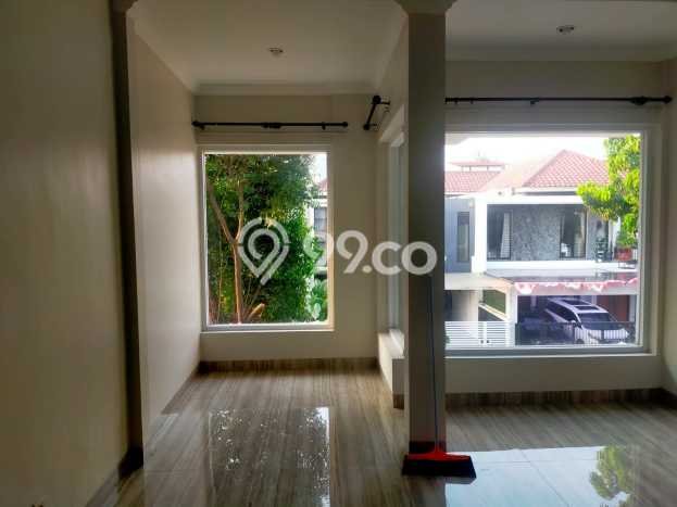 Jarang Ada! Rumah Sewa 5 Kamar Nyaman Siap Huni Raffles Hills Jarang Ada! Rumah Sewa 5 Kamar Nyaman Siap Huni Raffles Hills