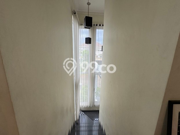 Rumah Elit LB 118m2 Siap Huni Desain Elegan di Kota Wisata, Bogor Rumah Elit LB 118m2 Siap Huni Desain Elegan di Kota Wisata, Bogor