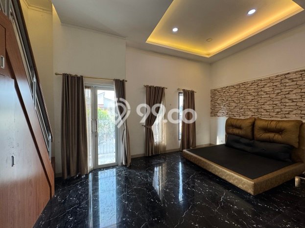 Rumah Luxury Modern Tanpa Renovasi di Kota Wisata Bogor Rumah Luxury Modern Tanpa Renovasi di Kota Wisata Bogor
