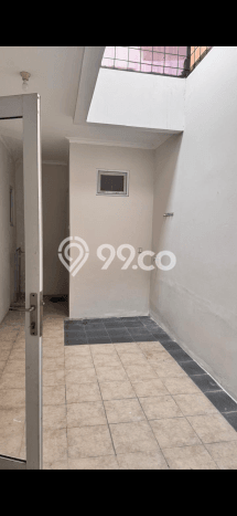 Rumah Disewakan Jakarta Timur LT 112m2 LB 150m2 Area Raffles Hills Rumah Disewakan Jakarta Timur LT 112m2 LB 150m2 Area Raffles Hills