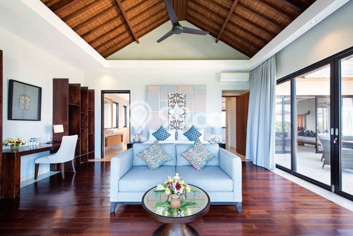 Kesempatan Langka! Vila Kawasan , Area 696m2m², Posisi Premium dekat dengan berbagai fasilitas Kesempatan Langka! Vila Kawasan , Area 696m2m², Posisi Premium dekat dengan berbagai fasilitas