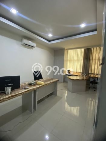 Ruko Dijual di Prime Area Jakarta Barat Luas 200m2 Ruko Dijual di Prime Area Jakarta Barat Luas 200m2