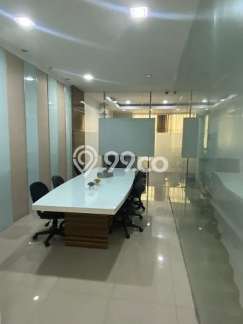 Ruko Dijual di Prime Area Jakarta Barat Luas 200m2 Ruko Dijual di Prime Area Jakarta Barat Luas 200m2