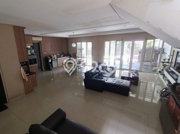 Rumah Elit Modern Tanpa Renovasi di Daan Mogot Jakarta Barat Rumah Elit Modern Tanpa Renovasi di Daan Mogot Jakarta Barat