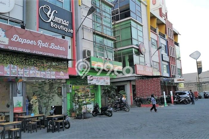 Disewakan Ruko di Pusat Kota Jakarta Barat Ramai Strategis Disewakan Ruko di Pusat Kota Jakarta Barat Ramai Strategis
