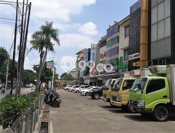 Ruko untuk Disewa di Pusat Jakarta Barat Luas Bangunan 180m2 Ruko untuk Disewa di Pusat Jakarta Barat Luas Bangunan 180m2