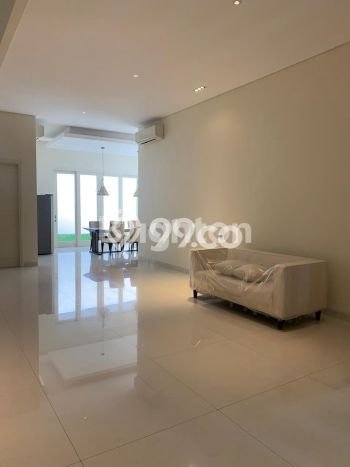 Jual Rumah Mewah Megah Dengan View Eksklusif di Jemursari, Surabaya Jual Rumah Mewah Megah Dengan View Eksklusif di Jemursari, Surabaya