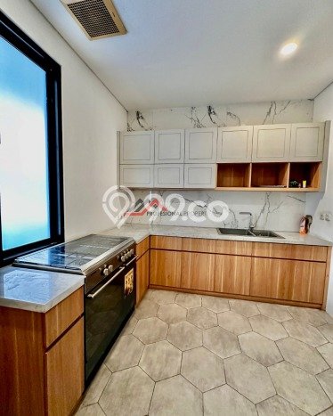 Dijual Rumah Mewah Elegan Dengan View Cantik di Lebak Bulus, Jakarta Selatan Dijual Rumah Mewah Elegan Dengan View Cantik di Lebak Bulus, Jakarta Selatan