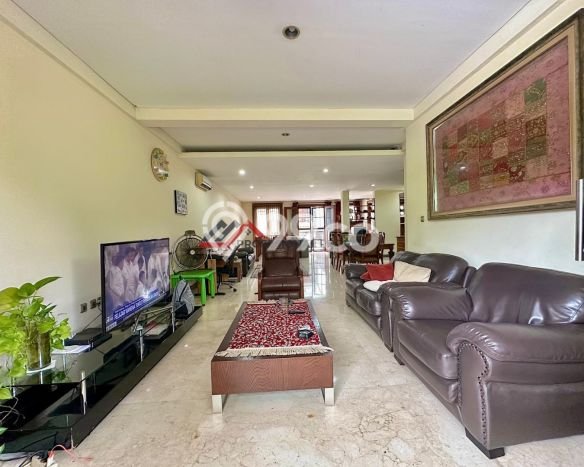 Jual Rumah Luas Elegan Dengan View Eksklusif di Lebak Bulus, Jakarta Selatan Jual Rumah Luas Elegan Dengan View Eksklusif di Lebak Bulus, Jakarta Selatan