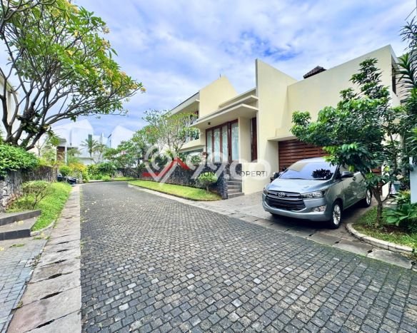 Rumah Elit LB 500m2 Siap Huni Desain Elegan di Kemang, Jakarta Selatan Rumah Elit LB 500m2 Siap Huni Desain Elegan di Kemang, Jakarta Selatan
