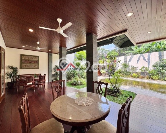Rumah Mewah LB 500m2 Siap Huni Desain Elegan di Pejaten, Jakarta Selatan Rumah Mewah LB 500m2 Siap Huni Desain Elegan di Pejaten, Jakarta Selatan