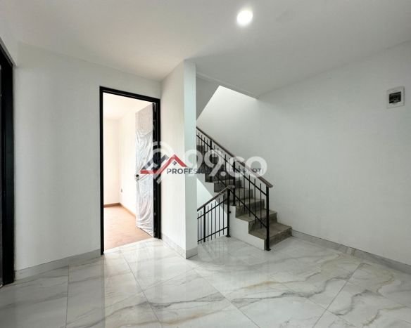 Dijual Rumah Elit Exclusive di Cilandak, Jakarta Selatan Dijual Rumah Elit Exclusive di Cilandak, Jakarta Selatan