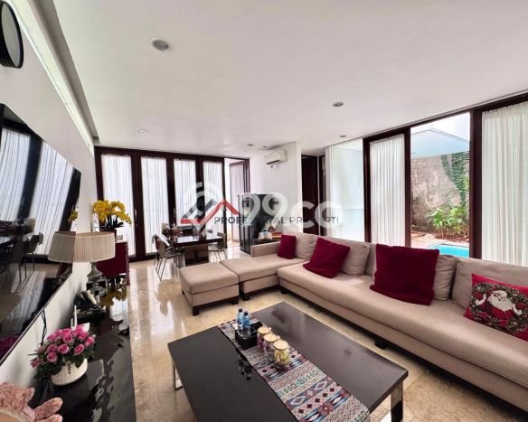 Rumah Elit LB 500m2 Siap Huni Desain Elegan di Kemang, Jakarta Selatan Rumah Elit LB 500m2 Siap Huni Desain Elegan di Kemang, Jakarta Selatan