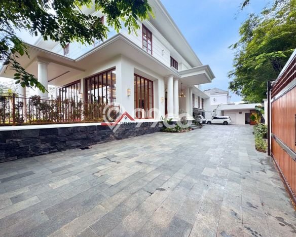 Jual Rumah Luas Megah Dengan View Cantik di Kemang, Jakarta Selatan Jual Rumah Luas Megah Dengan View Cantik di Kemang, Jakarta Selatan