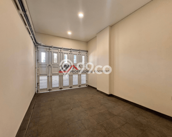 Hunian Mewah LB 298m2 Siap Pakai Desain Elegan di Pondok Indah, Jakarta Selatan Hunian Mewah LB 298m2 Siap Pakai Desain Elegan di Pondok Indah, Jakarta Selatan