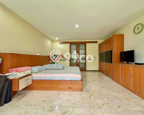 Jual Rumah Luas Elegan Dengan View Eksklusif di Lebak Bulus, Jakarta Selatan Jual Rumah Luas Elegan Dengan View Eksklusif di Lebak Bulus, Jakarta Selatan