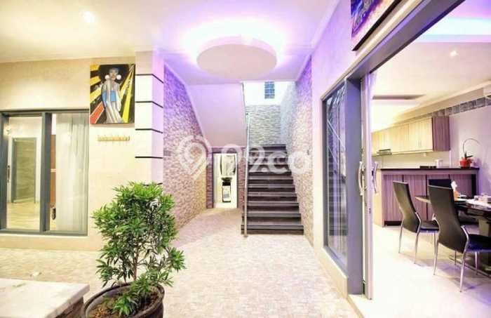 Vila Disewakan di , Area 0m2m², Lingkungan Nyaman Vila Disewakan di , Area 0m2m², Lingkungan Nyaman