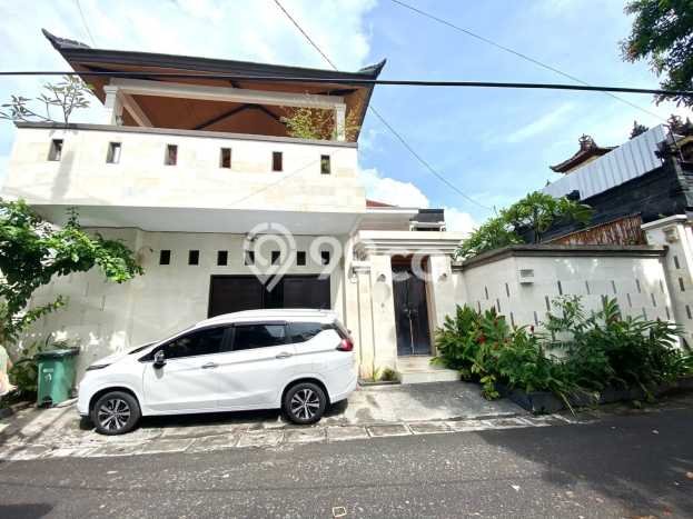 Dijual Rumah Mewah Megah Dengan View Eksklusif di Kedonganan, Badung Dijual Rumah Mewah Megah Dengan View Eksklusif di Kedonganan, Badung