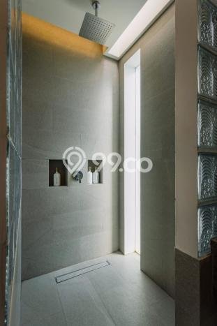 Vila Potensial di , Dimensi 595m2m², Dekat ke berbagai keperluan Vila Potensial di , Dimensi 595m2m², Dekat ke berbagai keperluan