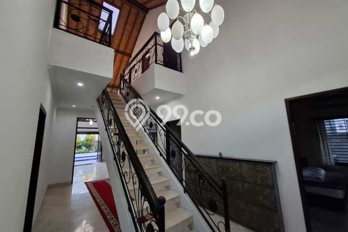 Vila Kawasan , Area 450m2m², Dekat Mudah Pusat Kota Vila Kawasan , Area 450m2m², Dekat Mudah Pusat Kota