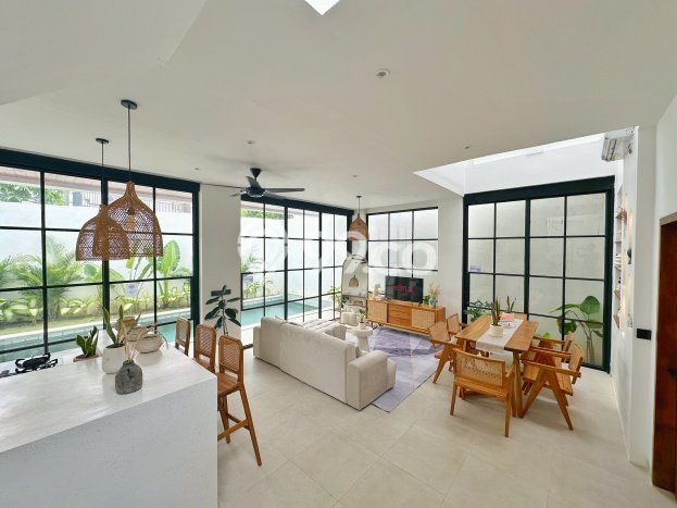 HOT DEAL! Vila di , Area 165m2m², Area Prima HOT DEAL! Vila di , Area 165m2m², Area Prima