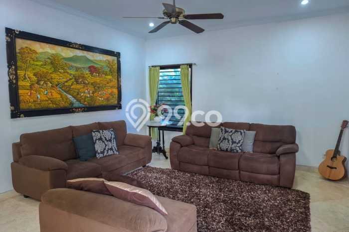 Vila Kawasan , Area 450m2m², Dekat Mudah Pusat Kota Vila Kawasan , Area 450m2m², Dekat Mudah Pusat Kota