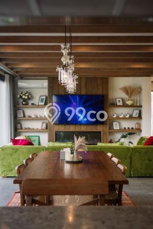 Vila Potensial di , Dimensi 595m2m², Dekat ke berbagai keperluan Vila Potensial di , Dimensi 595m2m², Dekat ke berbagai keperluan