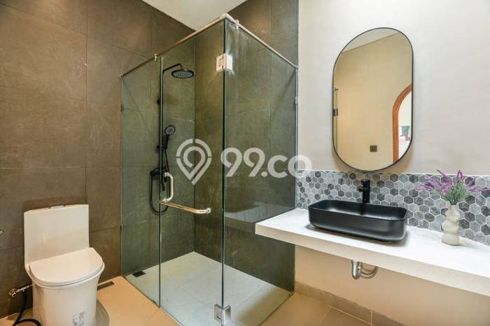 Vila Berkualitas di , Dimensi 165m2m², Lokasi Strategis dengan jalan bagus Vila Berkualitas di , Dimensi 165m2m², Lokasi Strategis dengan jalan bagus