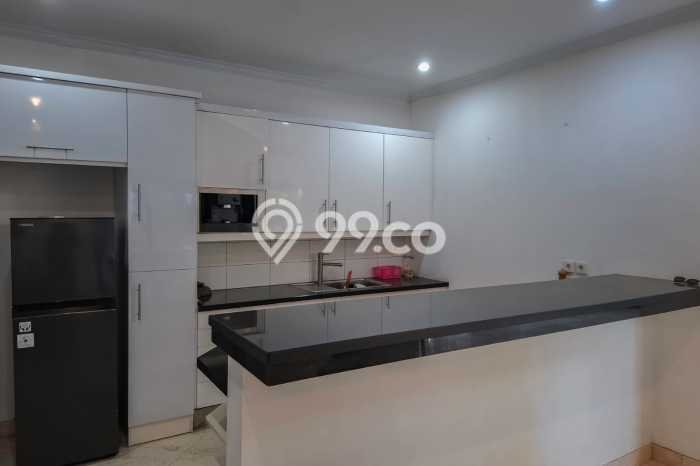 Vila Kawasan , Area 450m2m², Dekat Mudah Pusat Kota Vila Kawasan , Area 450m2m², Dekat Mudah Pusat Kota