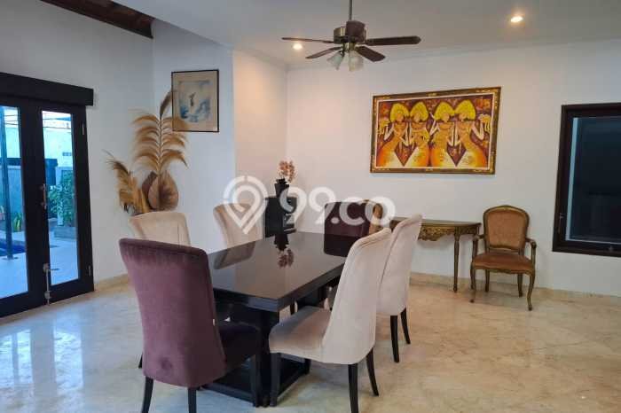 Vila Kawasan , Area 450m2m², Dekat Mudah Pusat Kota Vila Kawasan , Area 450m2m², Dekat Mudah Pusat Kota