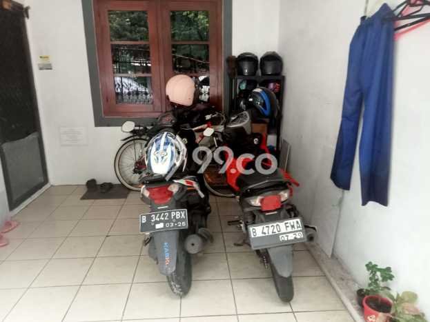 Cocok Untuk Investasi! Dijual Kost di Bendungan Hilir 14 Kamar Cocok Untuk Investasi! Dijual Kost di Bendungan Hilir 14 Kamar