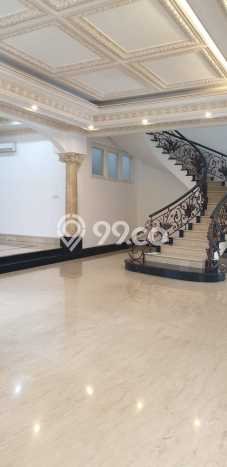 Disewakan Hunian Konsep Modern di Kelapa Gading Jakarta Utara dengan 4 KT Disewakan Hunian Konsep Modern di Kelapa Gading Jakarta Utara dengan 4 KT