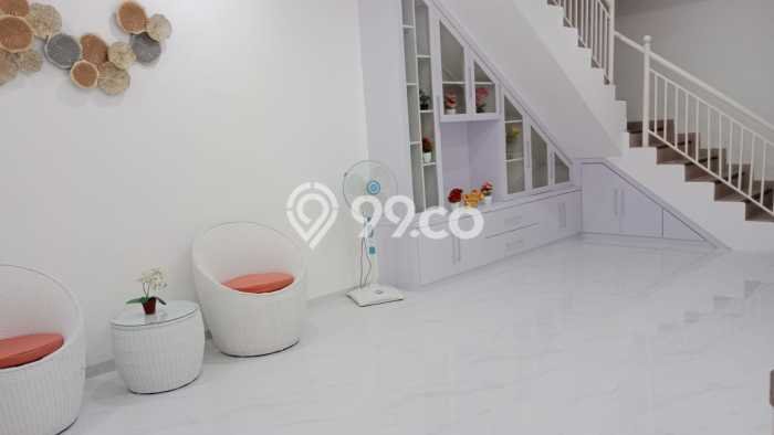 Jual Rumah Mewah Elegan Dengan View Cantik di Pakuwon City, Surabaya Jual Rumah Mewah Elegan Dengan View Cantik di Pakuwon City, Surabaya