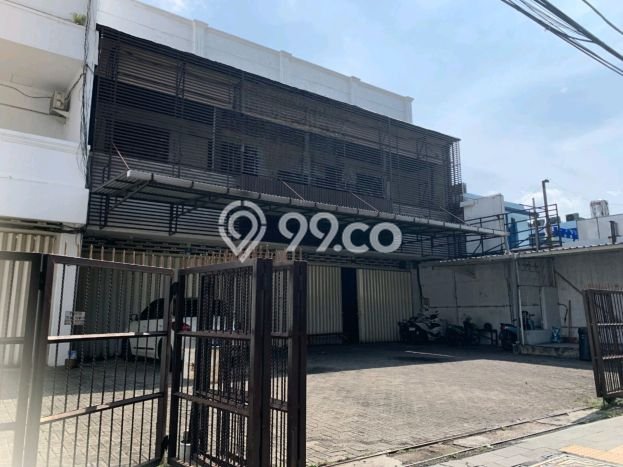 FOR RENT! Ruko di Basuki Rachmat Cocok untuk Bisnis 1400m2 FOR RENT! Ruko di Basuki Rachmat Cocok untuk Bisnis 1400m2