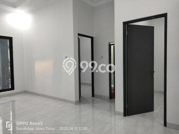 Lokasi strategis! Rumah siap pakai dikontrakkan di Wiyung LB 135m2 Lokasi strategis! Rumah siap pakai dikontrakkan di Wiyung LB 135m2