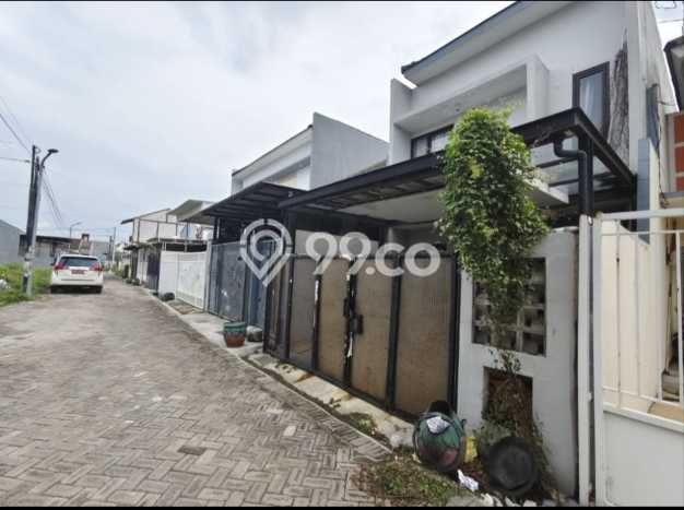 Hunian Cantik Modern Lb 140m2 di Rungkut, Surabaya Hunian Cantik Modern Lb 140m2 di Rungkut, Surabaya