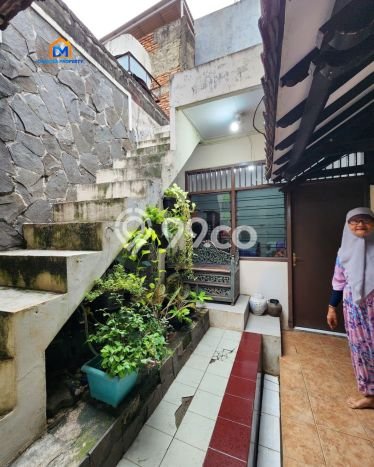 Hunian Cantik Modern Lb 120m2 di Pancoran Mas, Depok Hunian Cantik Modern Lb 120m2 di Pancoran Mas, Depok