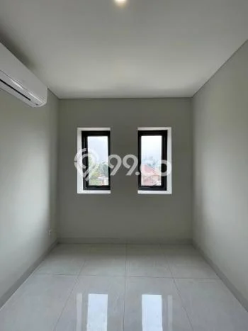 Rumah Elit Modern Tanpa Renovasi di Kemang Jakarta Selatan Rumah Elit Modern Tanpa Renovasi di Kemang Jakarta Selatan