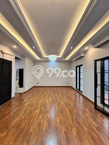 Siap Huni Rumah Mewah 5 Kamar di Jagakarsa Dekat ke Mana Saja Siap Huni Rumah Mewah 5 Kamar di Jagakarsa Dekat ke Mana Saja