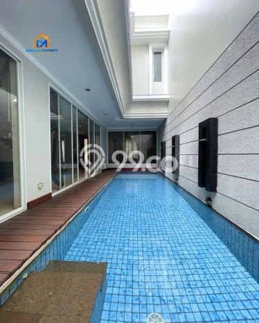Rumah Luxury Modern Siap Huni di Pondok Indah Jakarta Selatan Rumah Luxury Modern Siap Huni di Pondok Indah Jakarta Selatan