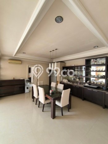 Rumah Elit LB 550m2 Siap Pakai Desain Elegan di Citraland, Surabaya Rumah Elit LB 550m2 Siap Pakai Desain Elegan di Citraland, Surabaya