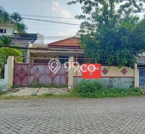 Rumah Mewah LB 250m2 Siap Pakai Desain Elegan di Sukomanunggal, Surabaya Rumah Mewah LB 250m2 Siap Pakai Desain Elegan di Sukomanunggal, Surabaya