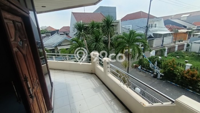Rumah Luxury Modern Tanpa Renovasi di Sukomanunggal Surabaya Rumah Luxury Modern Tanpa Renovasi di Sukomanunggal Surabaya