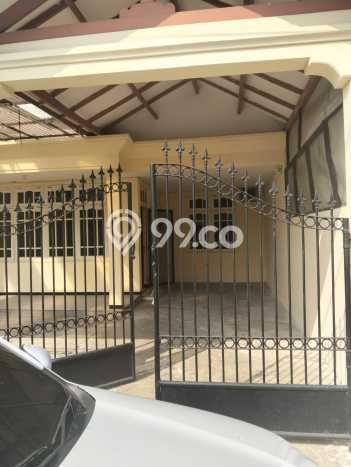 Jual Rumah Mewah Elegan Dengan View Eksklusif di Sukomanunggal, Surabaya Jual Rumah Mewah Elegan Dengan View Eksklusif di Sukomanunggal, Surabaya