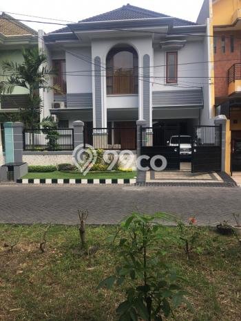 Dijual Hunian Mewah dengan Fasilitas Sekitar Komplit di Wiyung, Surabaya Dijual Hunian Mewah dengan Fasilitas Sekitar Komplit di Wiyung, Surabaya